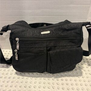 Baggallini Black Shoulder Bag with Multiple Pockets